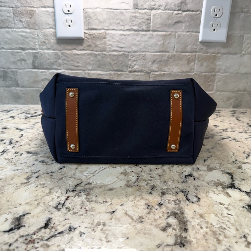 Dooney & Bourke NWT Navy and Brown Canvas Hobo Bag - Picture 3 of 8